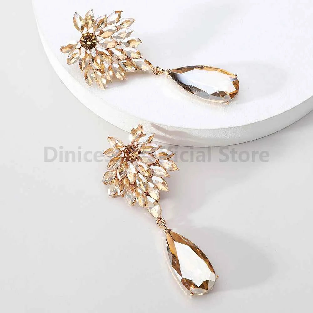 Elegant Leaves Teardrop Dangle Earrings For WomLuxury Design Sparkly Crystal Original Funny Wedding Party Pendant Jewelry Gift