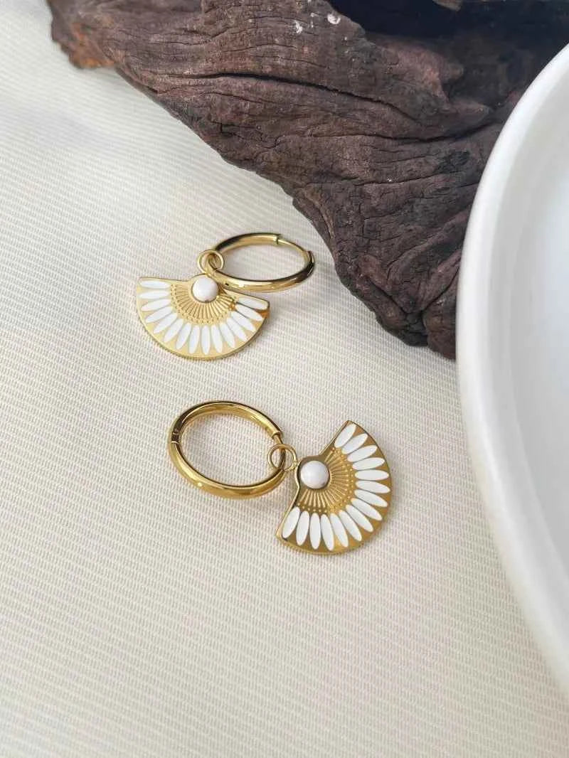 Trendy Bohemia Fan Hoop Earrings for Women French Retro Unique Fan-shaped Oil Dripping Colorful Earrings Jewelry Accessories